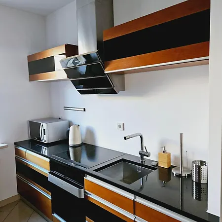 5 Pietro Apartamentowca W Sercu Poznania Apartmán *
