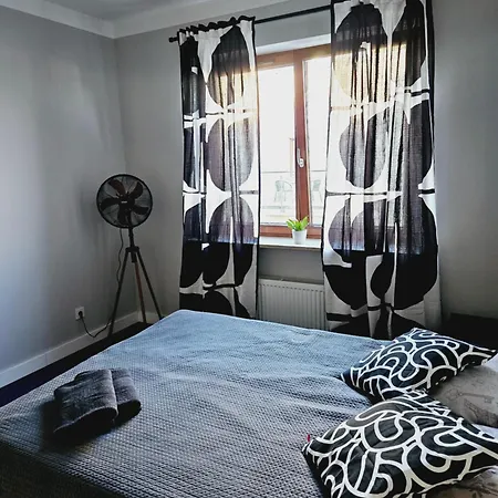 5 Pietro Apartamentowca W Sercu Poznania Apartment