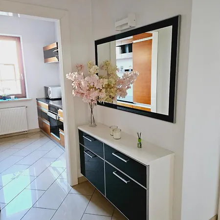 5 Pietro Apartamentowca W Sercu Poznania *